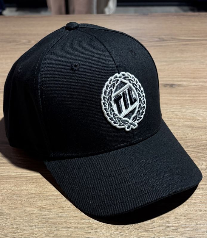 TIL caps m/hvit logo